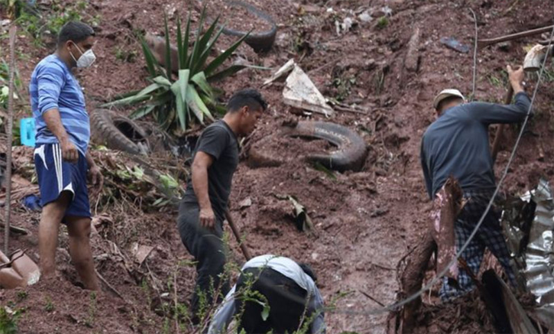 Landslide in Honduras because of hurricane Eta. Obtained from https://www.bbc.com/news/world-latin-america-54836196